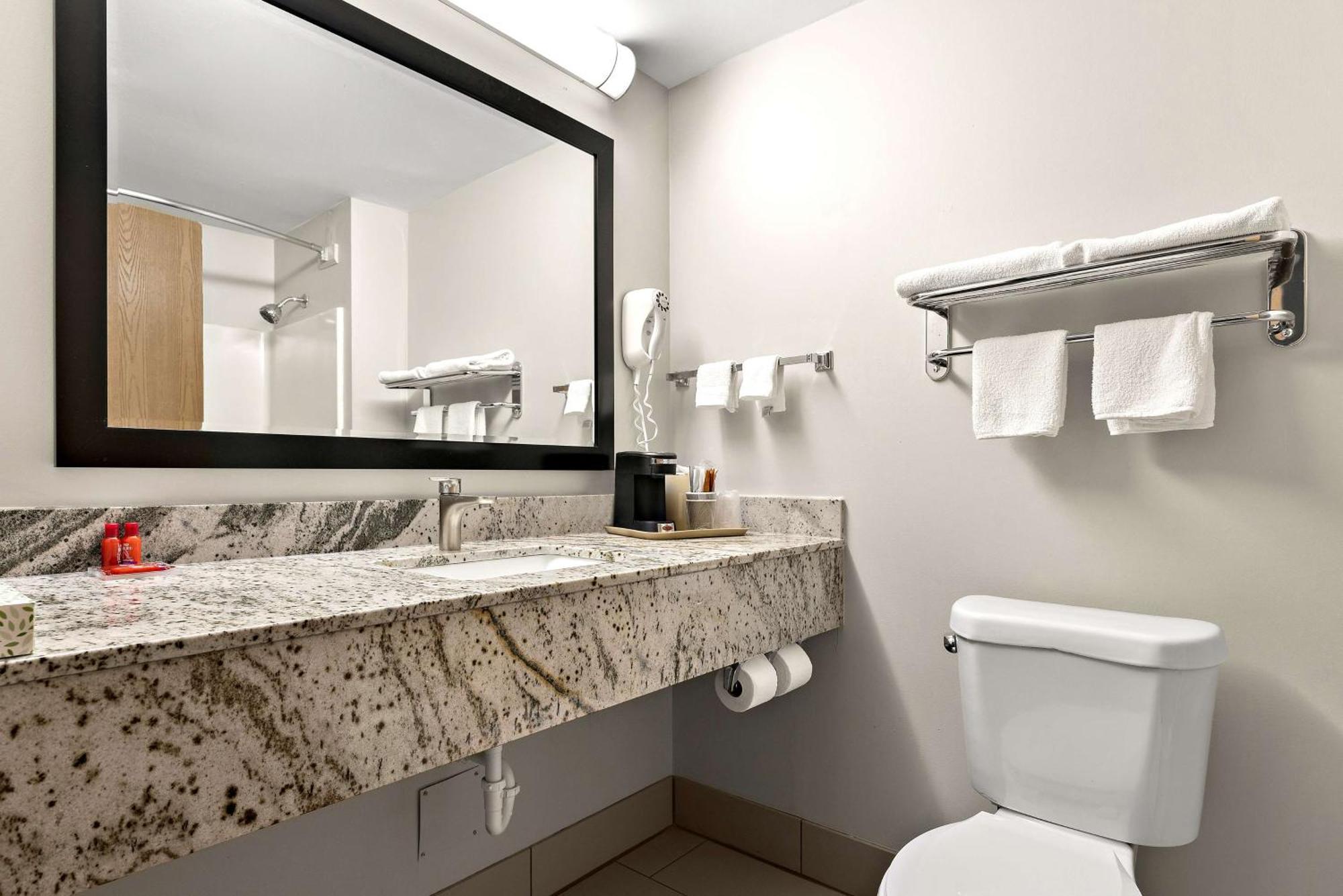 Surestay Plus Hotel By Best Western Tulsa East Extérieur photo