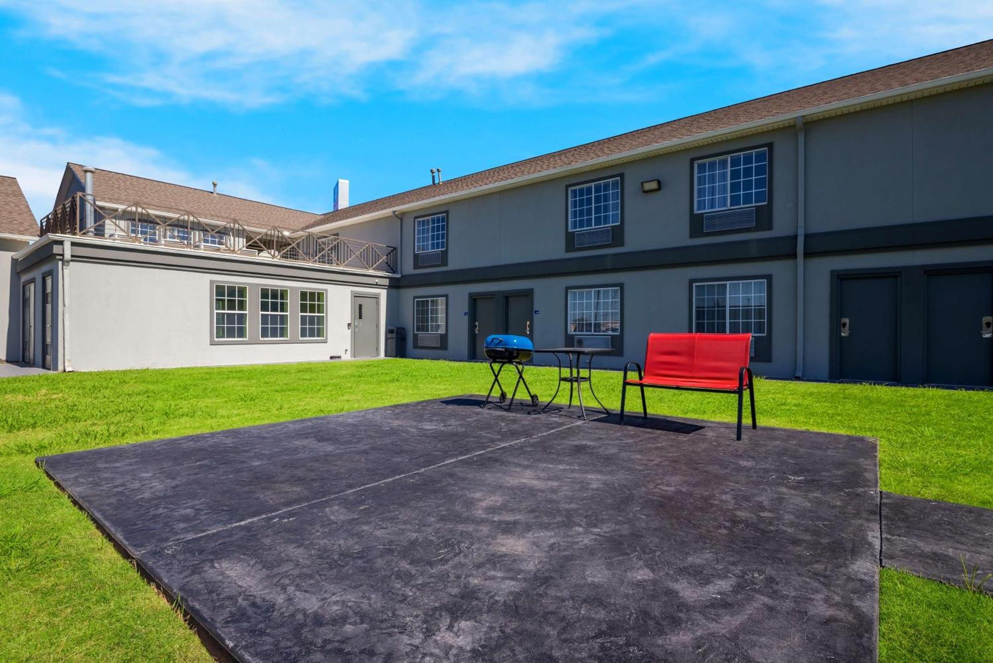Surestay Plus Hotel By Best Western Tulsa East Extérieur photo