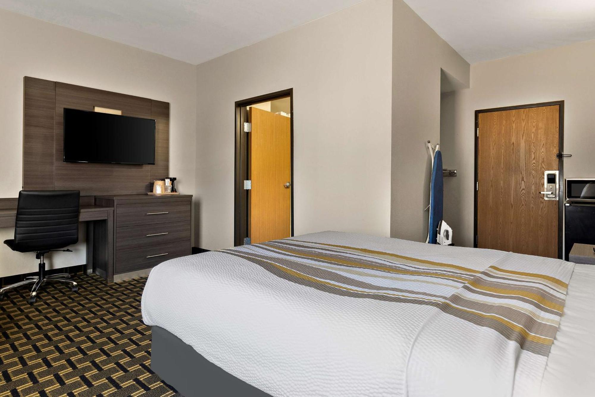 Surestay Plus Hotel By Best Western Tulsa East Extérieur photo