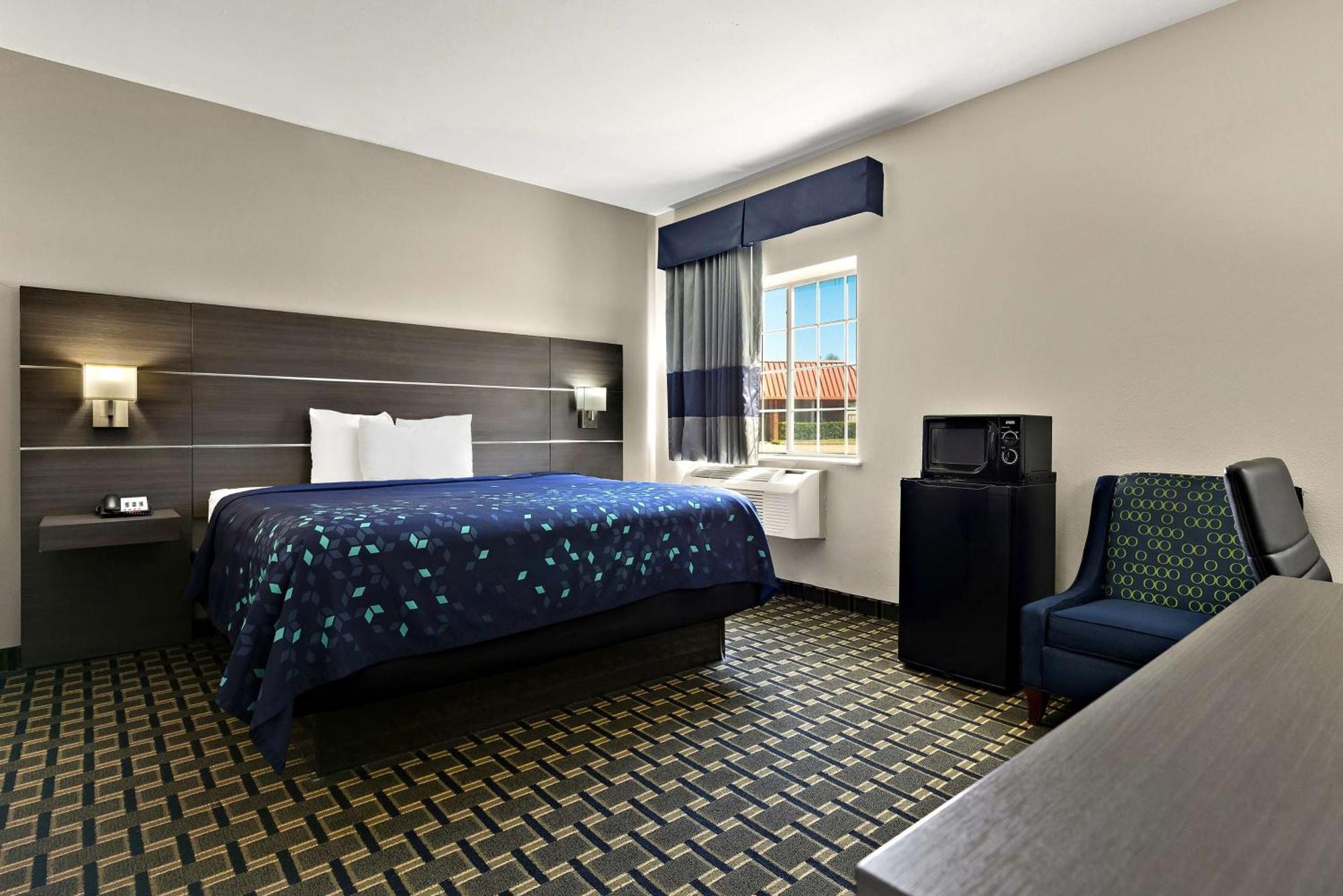 Surestay Plus Hotel By Best Western Tulsa East Extérieur photo