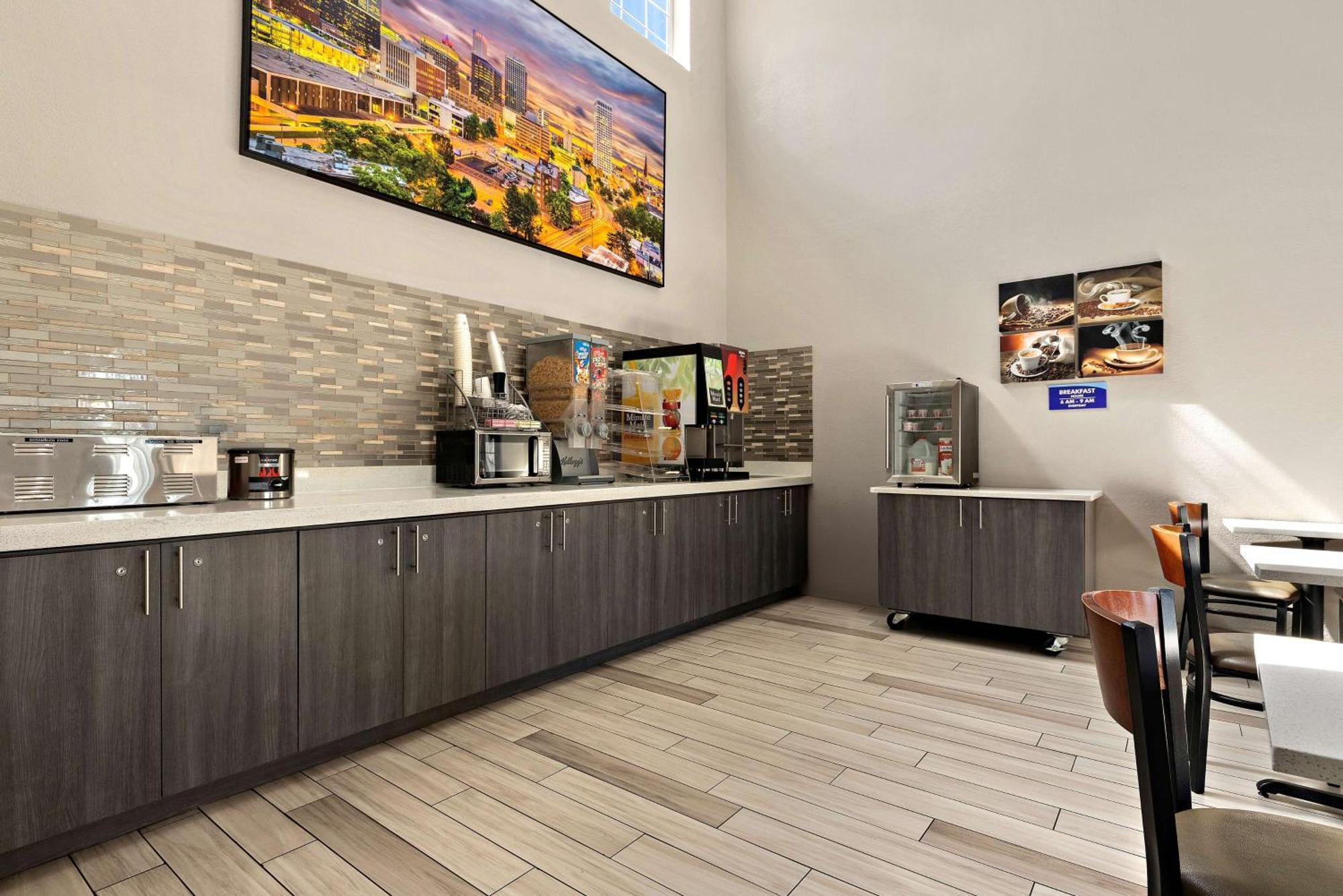 Surestay Plus Hotel By Best Western Tulsa East Extérieur photo