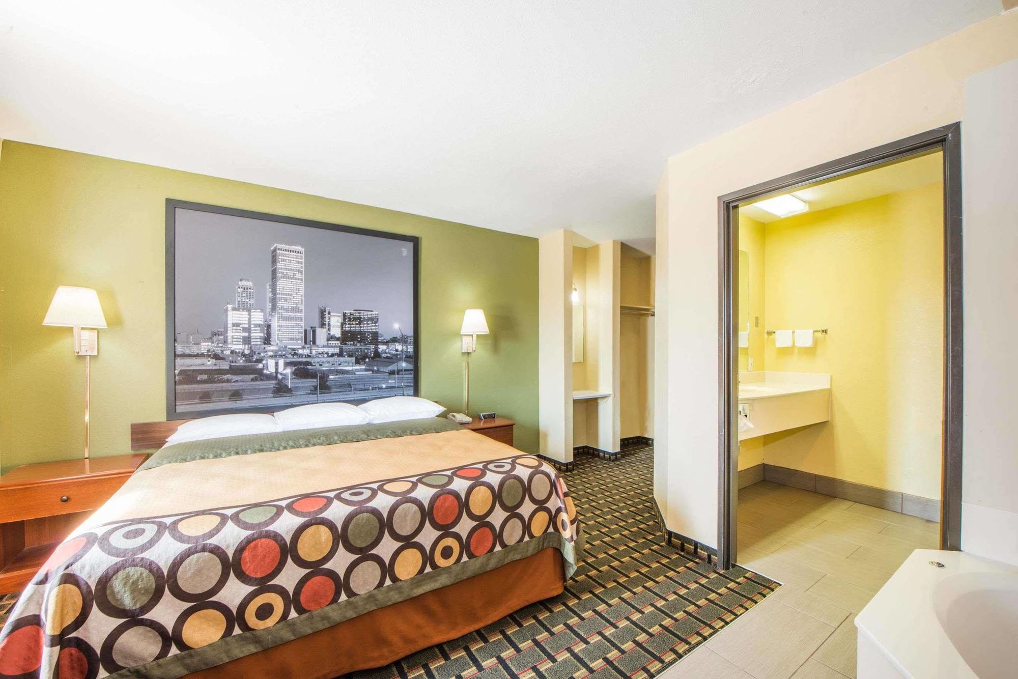 Surestay Plus Hotel By Best Western Tulsa East Extérieur photo
