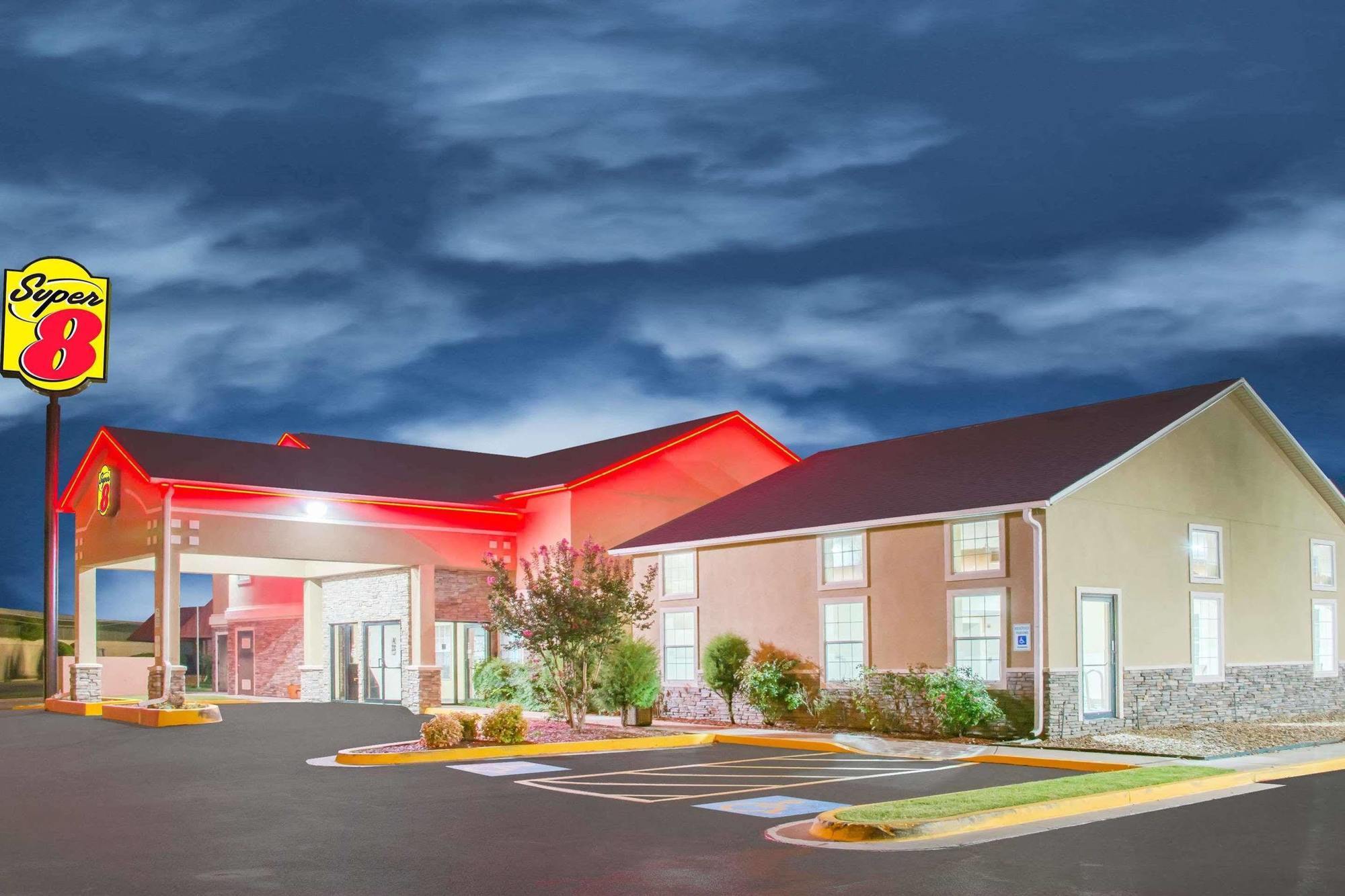 Surestay Plus Hotel By Best Western Tulsa East Extérieur photo