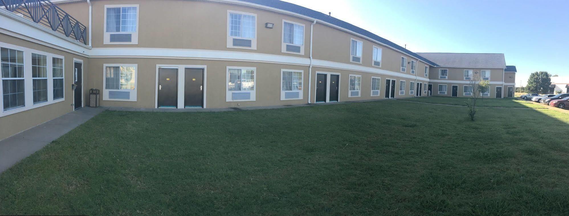Surestay Plus Hotel By Best Western Tulsa East Extérieur photo