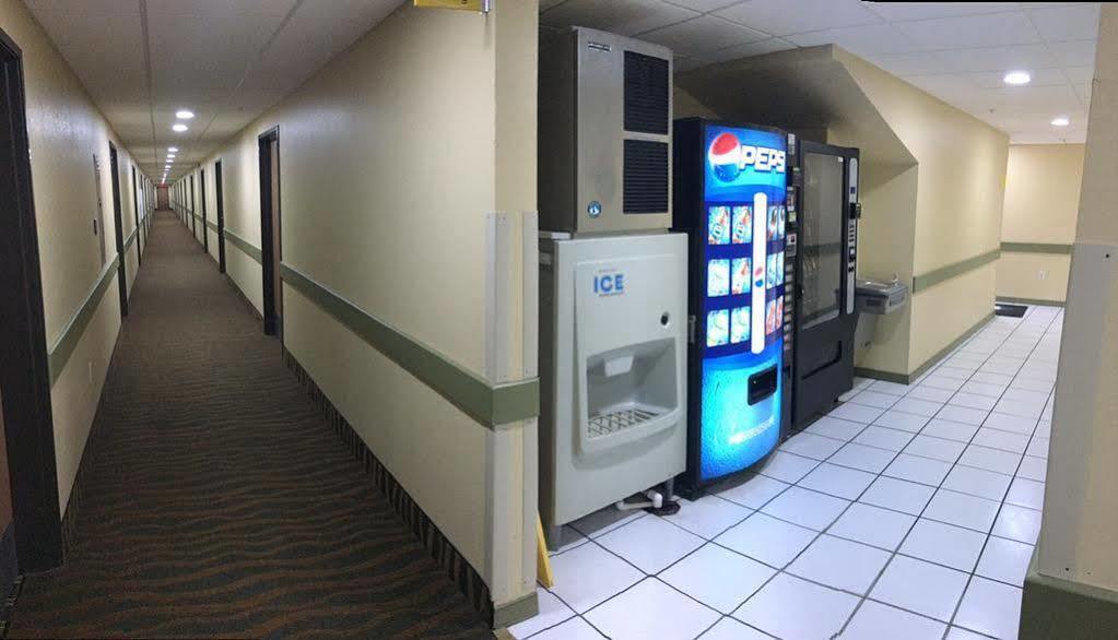 Surestay Plus Hotel By Best Western Tulsa East Intérieur photo